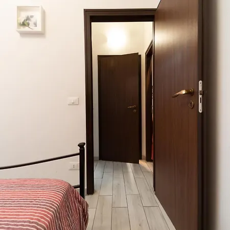 Rosa Centro Citta 度假居 *